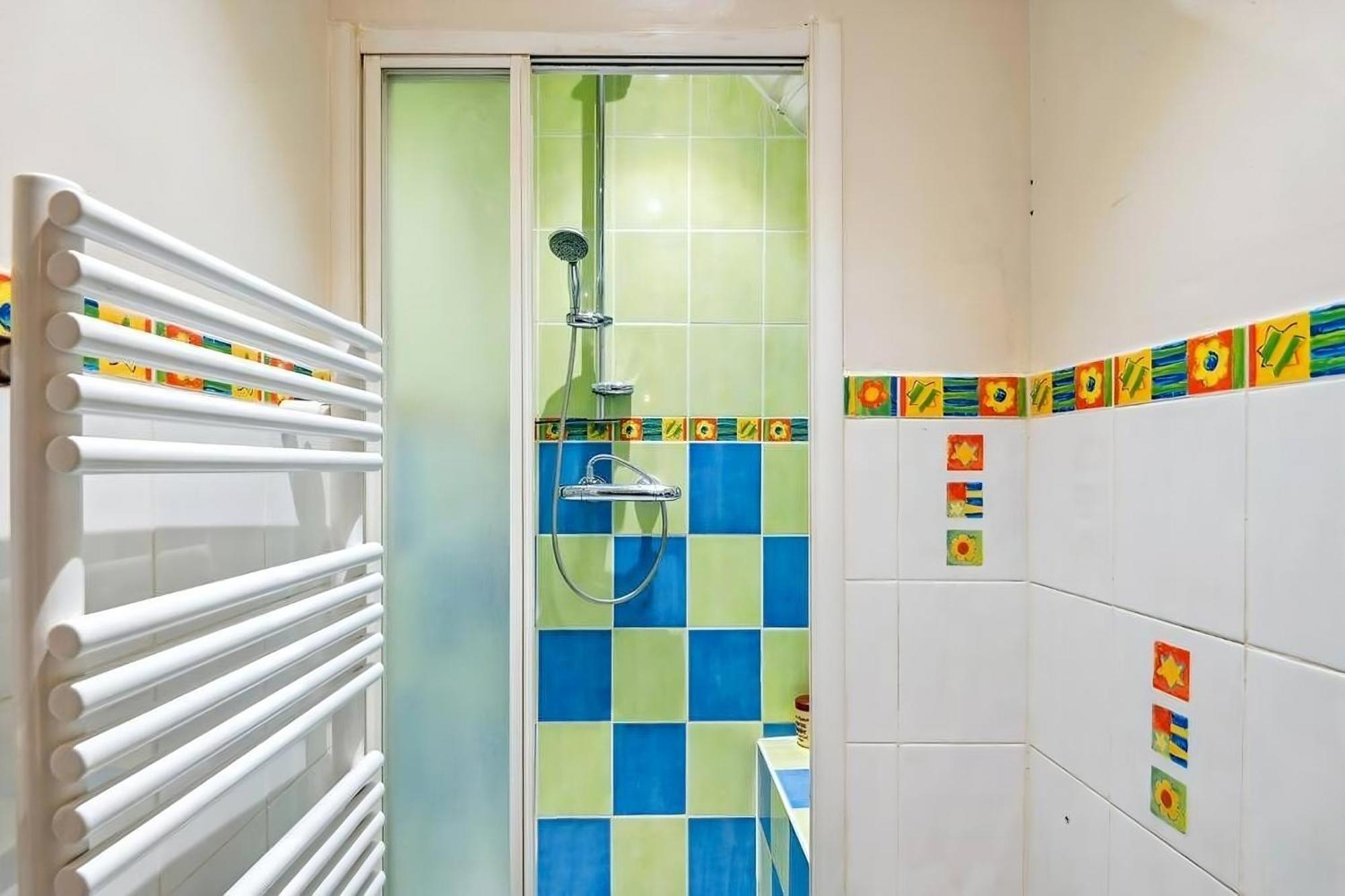 Jaures - Equipped Near Paris With Private Bathroom Apartment *
